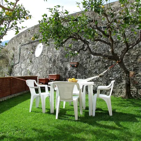 Rosa Dei Venti Tatil Evi Tovo San Giacomo
